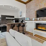 City & Sky Wiens Apartment Mit Flughafennaehe
